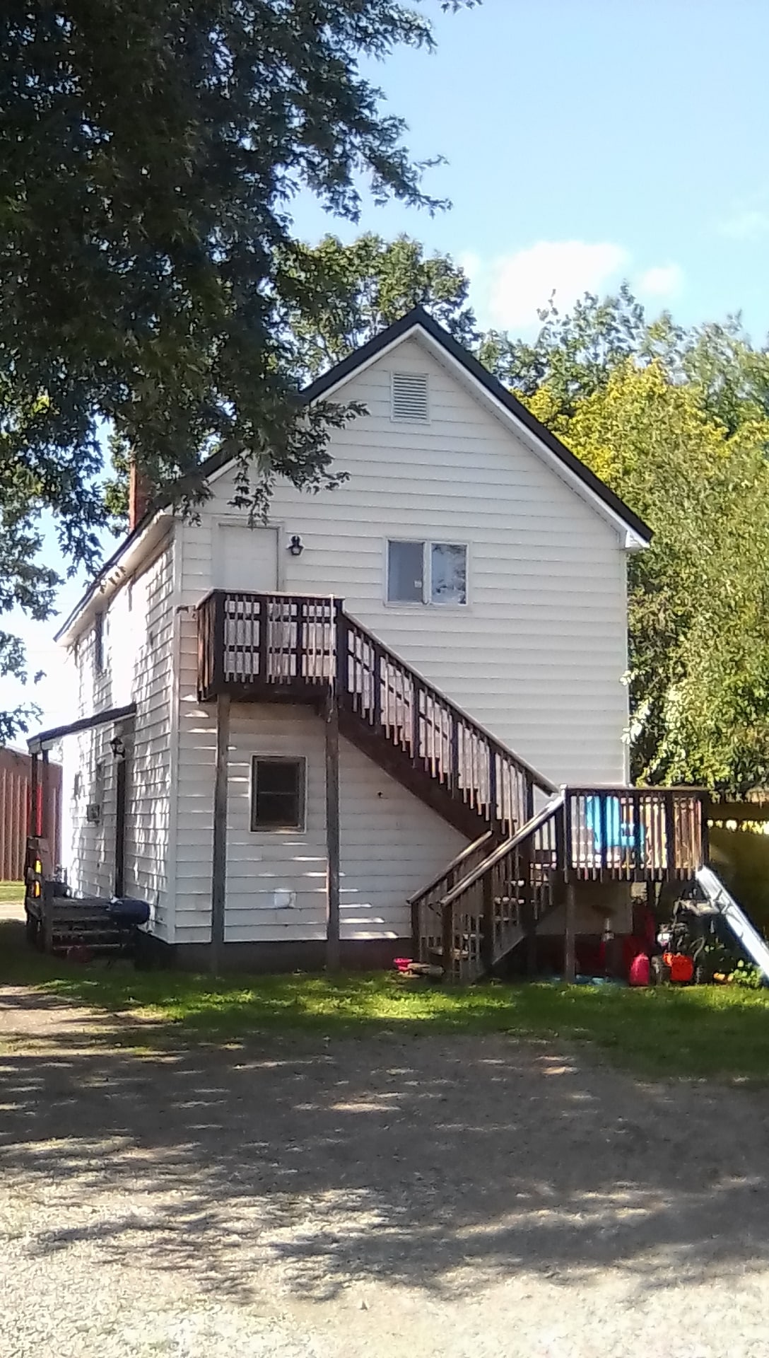 Building Photo - 663 court st