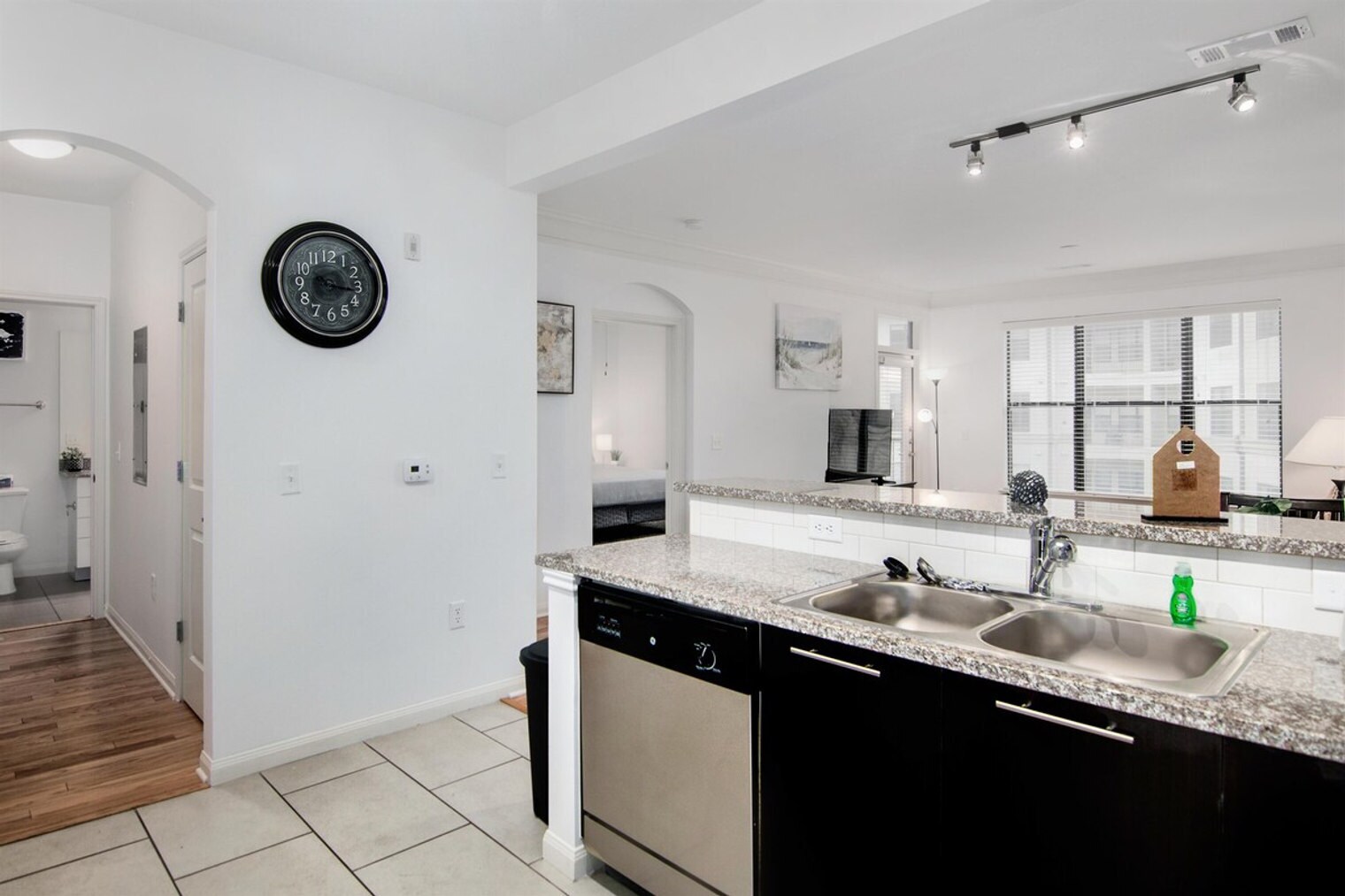 Building Photo - 2801 N Braeswood Blvd