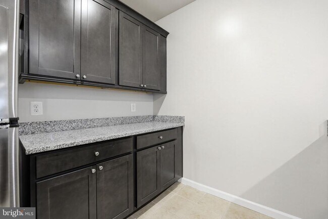 Building Photo - 428 Alder Dr