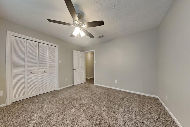 Building Photo - 8103 Silent Cedars Dr