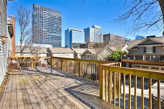 Building Photo - 1267 Francis St NW