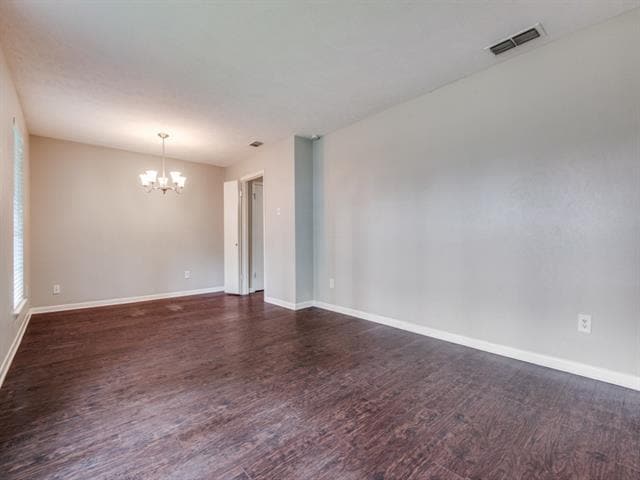 Building Photo - 2025 Cedar Valley Ln