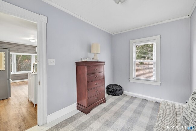 Building Photo - 132 Pequot Ave