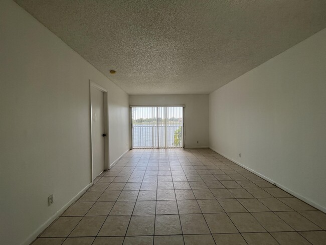 Building Photo - 8720 N Sherman Cir