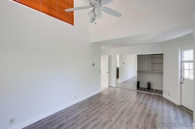 Building Photo - 3268 Via Marin