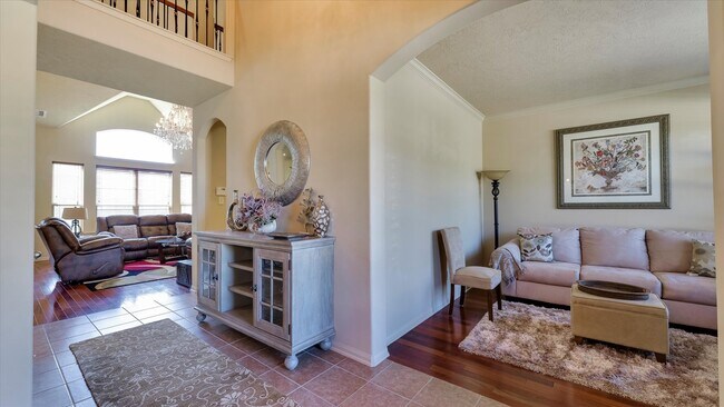 Building Photo - 17915 Quiet Loch Ln