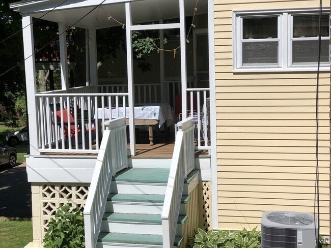 Building Photo - 165 Longwood Ave