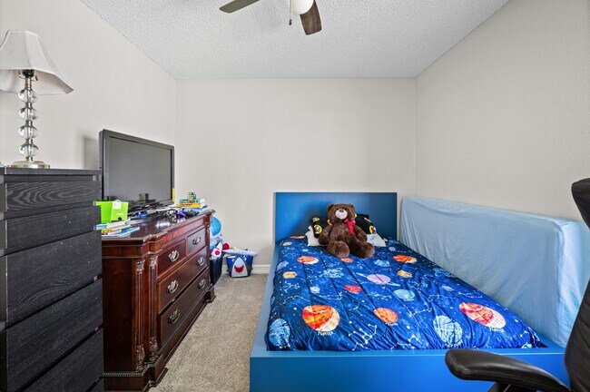 Building Photo - 6171 Dryad Dr