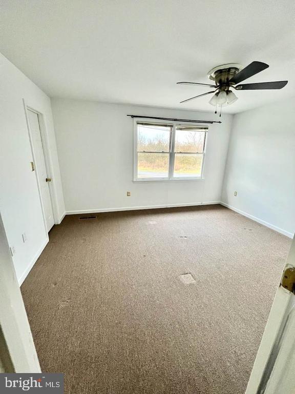Building Photo - 30 Waldeck Ct
