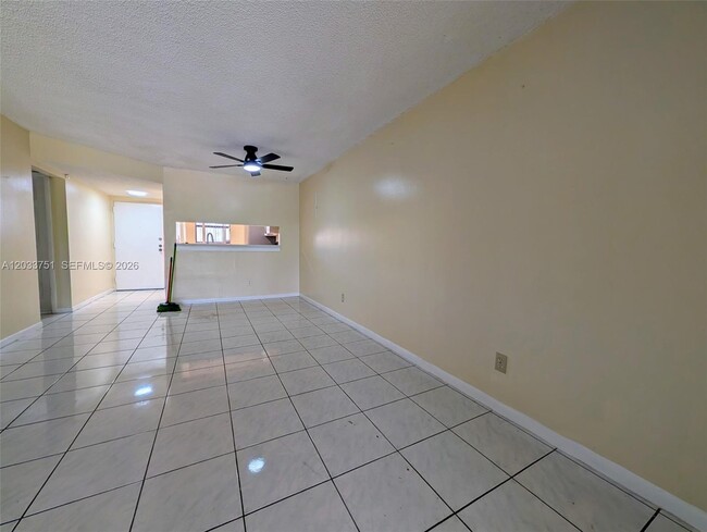 Building Photo - 3252 Foxcroft Rd
