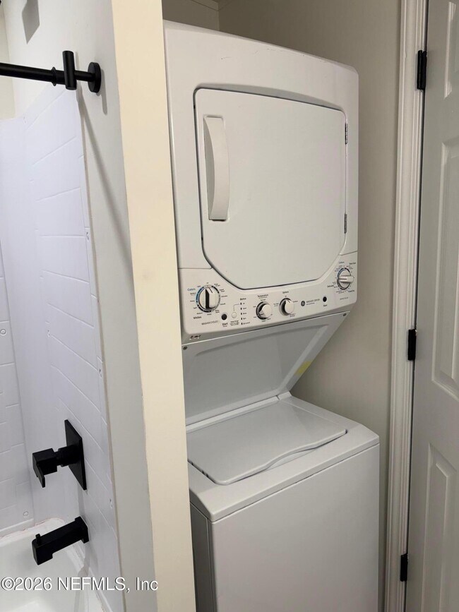 Building Photo - 11098 Joel St