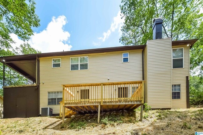 Building Photo - 1037 Medina Dr