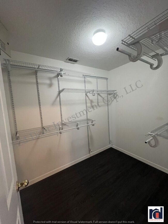 Building Photo - Beautiful 4 bedroom 2 Bath Single Family Home ~Oviedo~