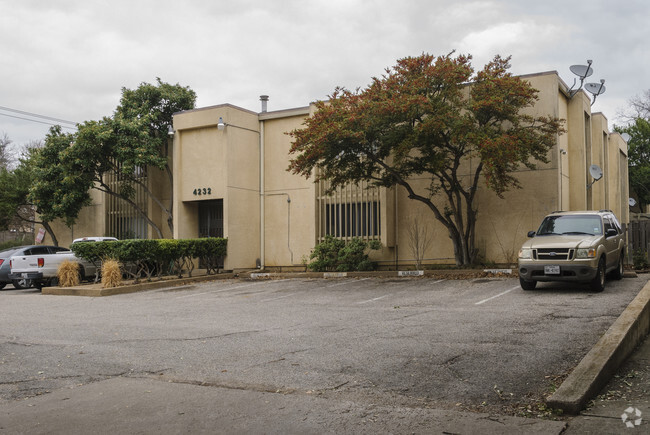 Primary Photo - 4232 Rawlins St