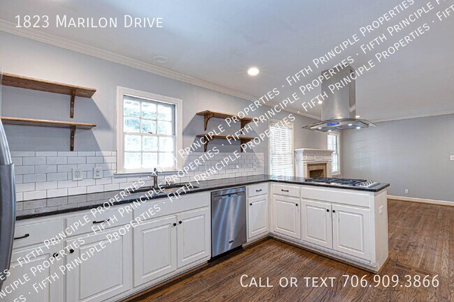 Building Photo - 1823 Marilon Dr