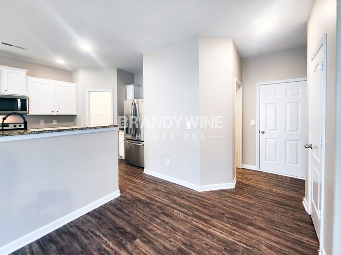 Building Photo - 9531 Weikert Rd