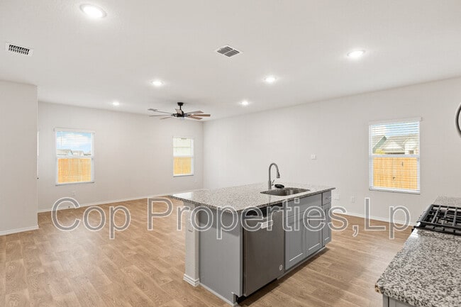 Building Photo - 374 Wayne Wy