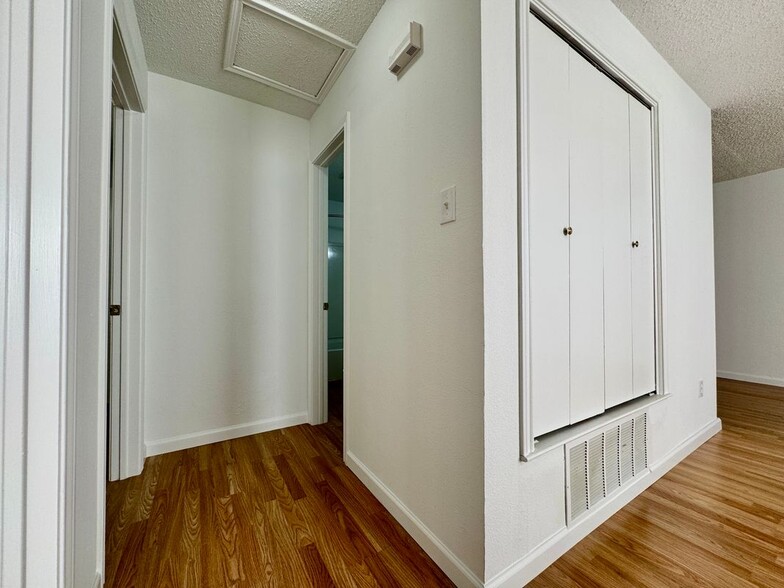 Building Photo - 306 Edmond St