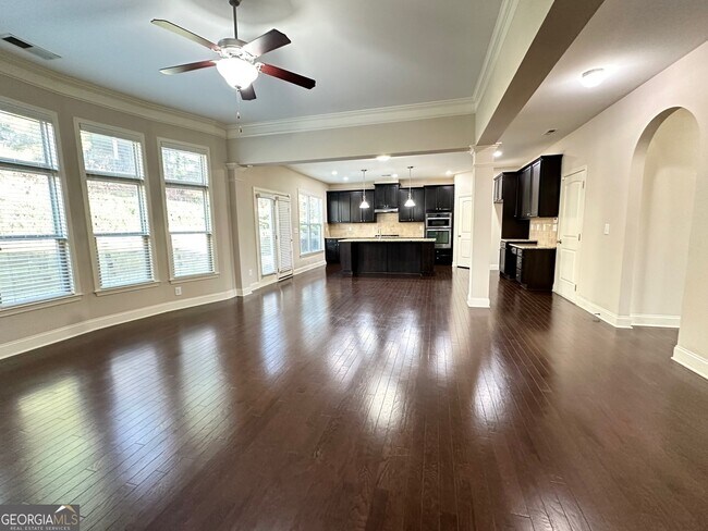 Building Photo - 5605 Upper Creek Ct