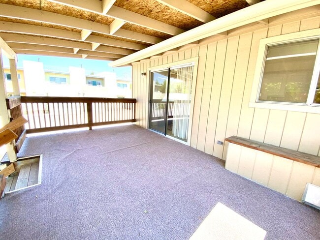 Building Photo - 2 Bedroom 1 Bath Units