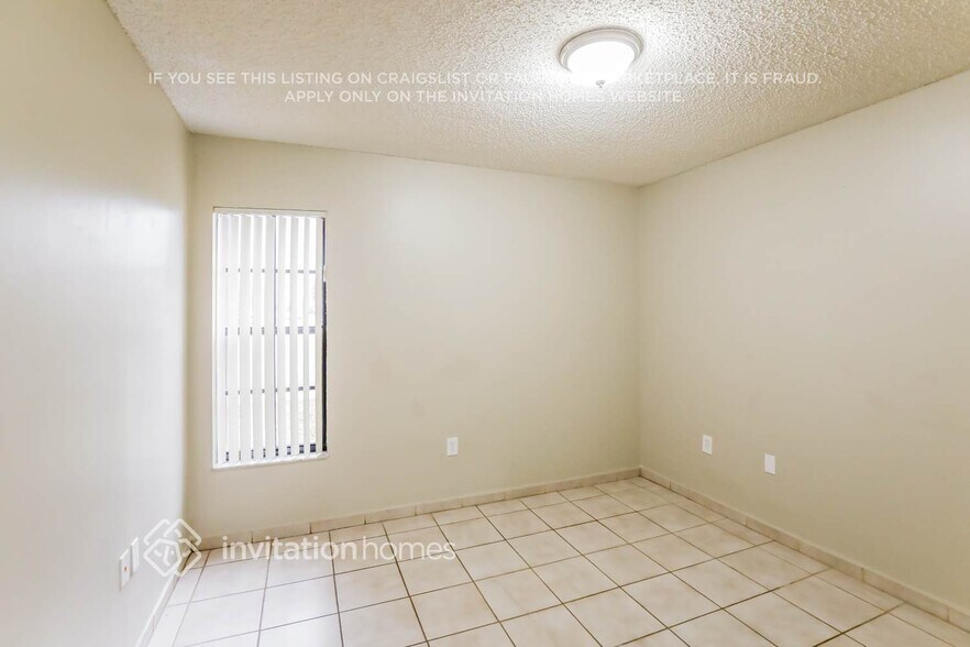 Building Photo - 8021 SW 136th Ct