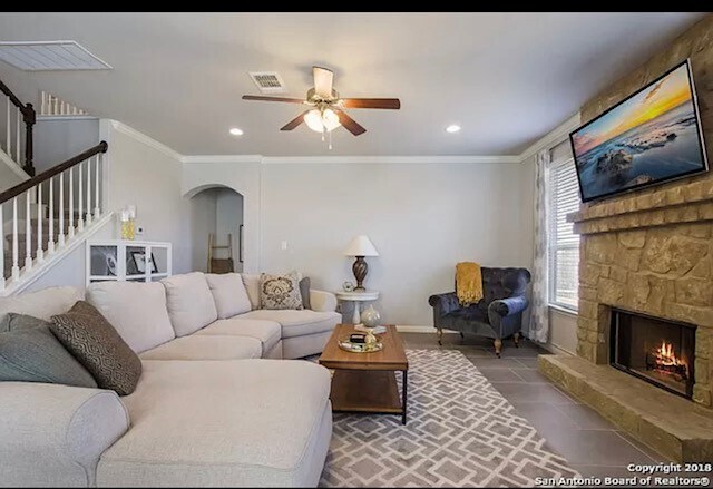 Building Photo - 874 Cypress Ml