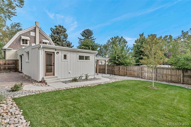 Building Photo - 2357 Grove St