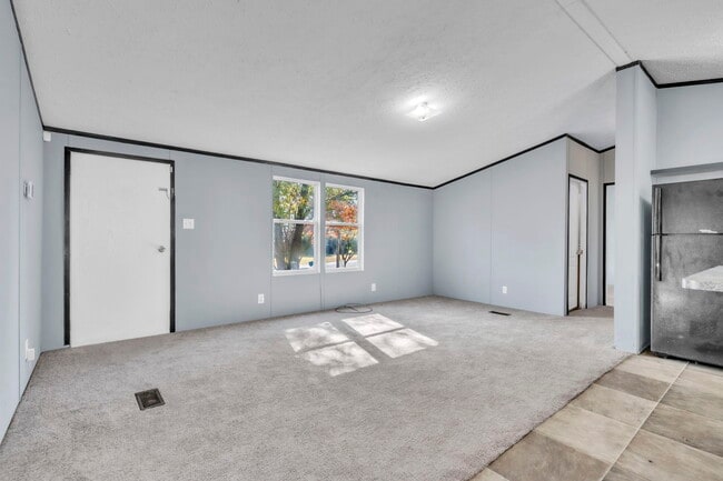 Building Photo - 1 Alice St