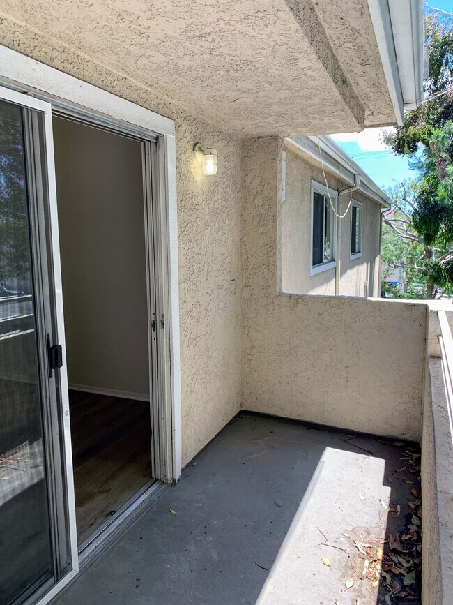 Building Photo - 1101 E South St