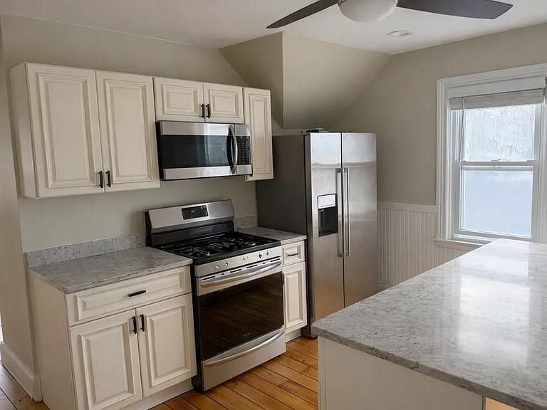 Building Photo - 16 Tecumseh St