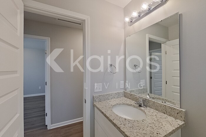 Building Photo - 118 Western Red Cedar Dr