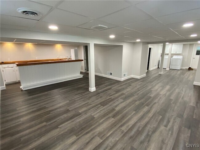 Building Photo - 3299 Mohawk St