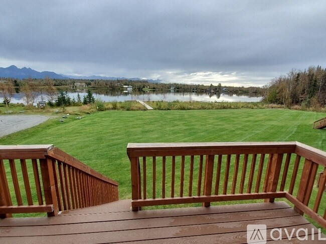 Building Photo - 2949 E Palmdale Dr