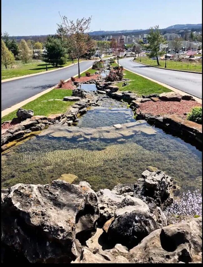 Building Photo - FULLY FURNISHED 2BR Condo