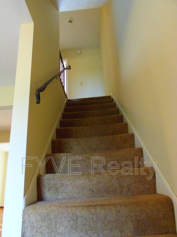 Building Photo - 2011 Baldwin Rd