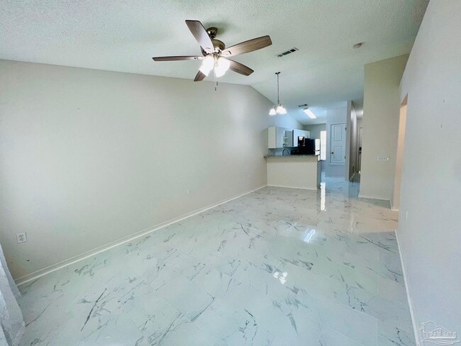 Building Photo - 8124 Heirloom Dr