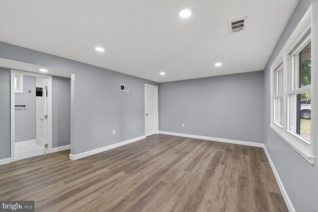 Building Photo - 3604 Halloway N