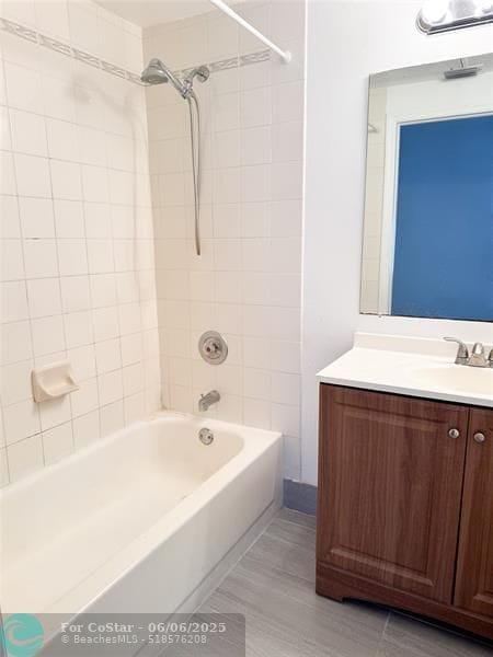 Building Photo - 701 SW 148th Ave