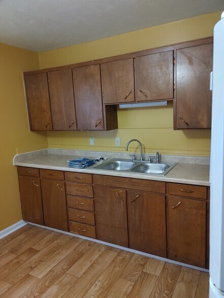 Building Photo - 2121 Euclid Ave