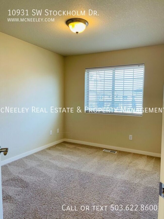 Building Photo - 10931 SW Stockholm Dr