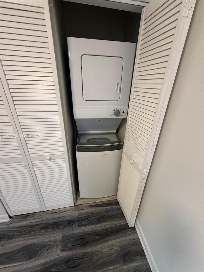 Building Photo - 7210 NW 179th St