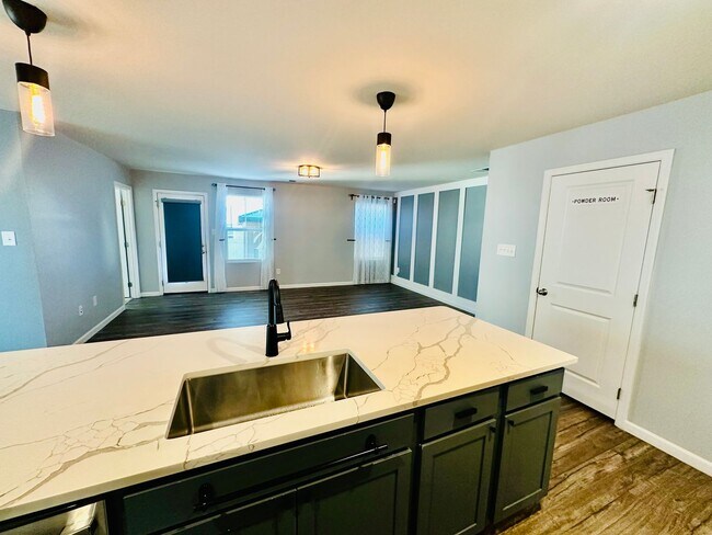 Building Photo - Come tour this beautiful home in MARQUIS HILLS!