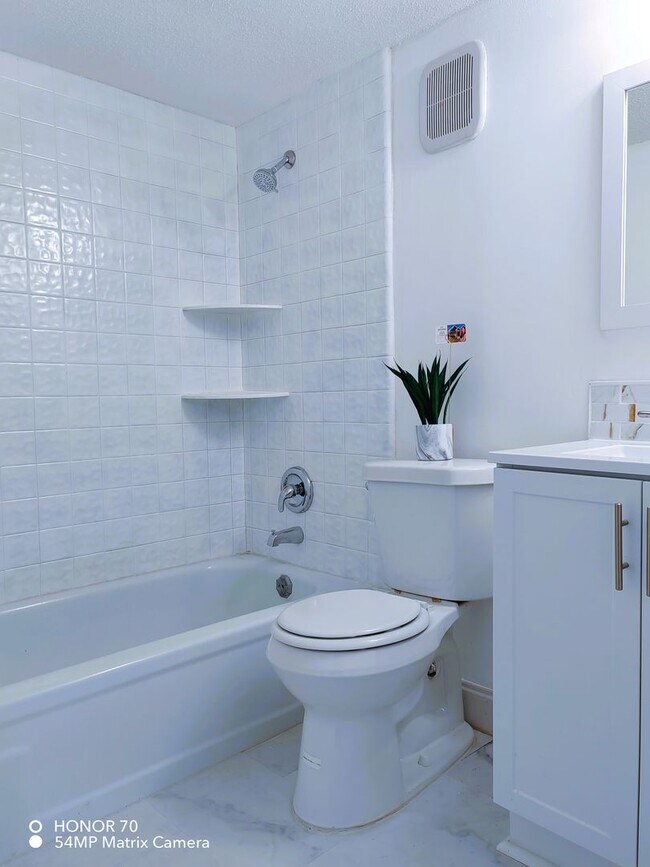 Building Photo - Rent to Own Bright 2B/1B Condo – St. Andrews Cove, Clearwater