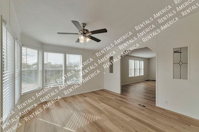 Building Photo - 11140 W Windchime Dr