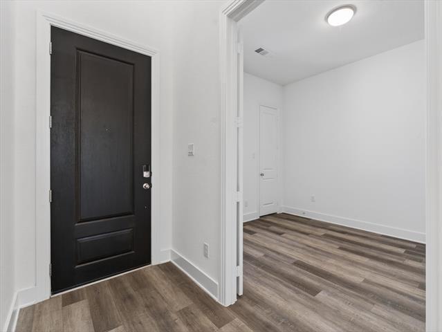 Building Photo - 422 Firecrest Ln