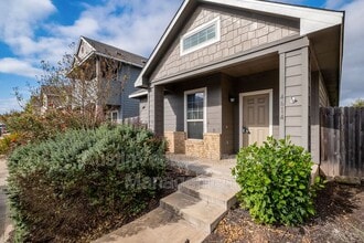 Building Photo - 4614 Esper Ln