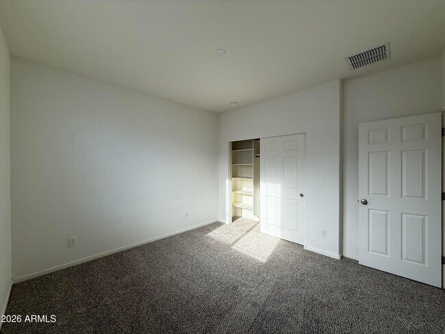 Building Photo - 2372 E Dust Devil Dr