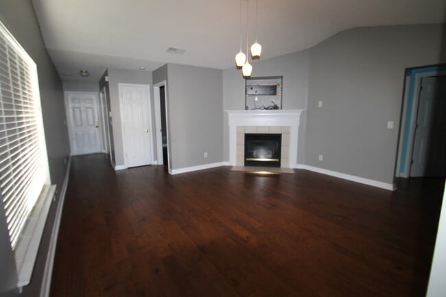 Building Photo - Exclusively Offered by Muse Realty, LLC