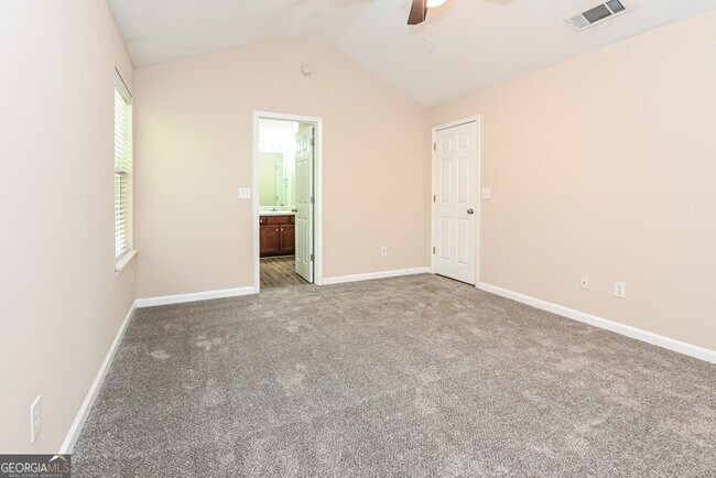 Building Photo - 347 Hidden Creek Ln