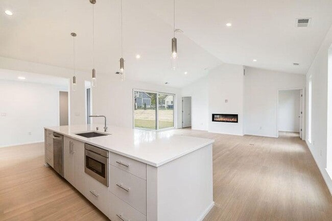 Building Photo - 1185 Harmony Ct